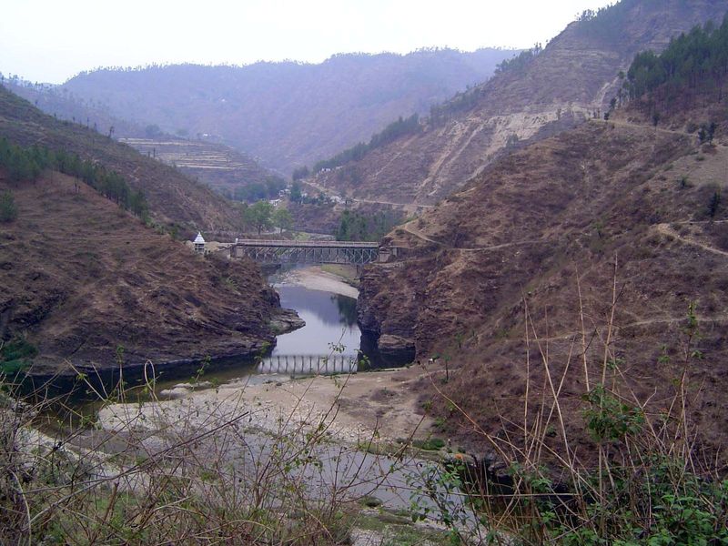 Here's the Kosi River as it comes down from Almora District to the Gangetic Plain. This is the dry season.
