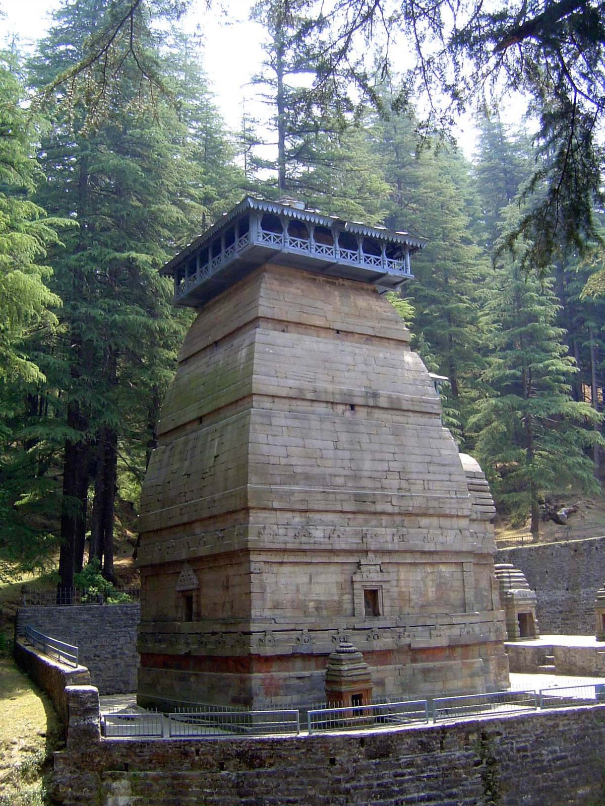 The forest is especially dense around the Jageshwar complex, which is probably why the temples are here in the first place.