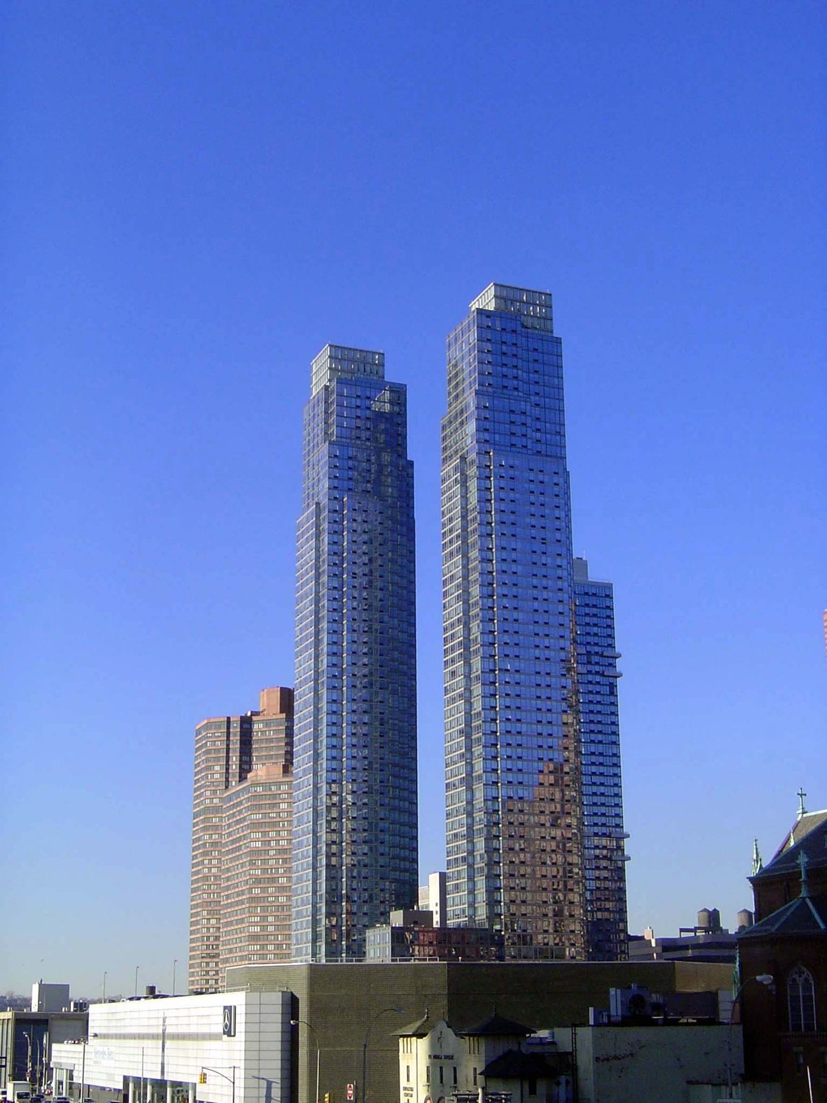 Completed in 2009, the Silver Towers were designed by Costas Kondylis and contain over 1,300 apartments. Larry Silverstein was the developer
