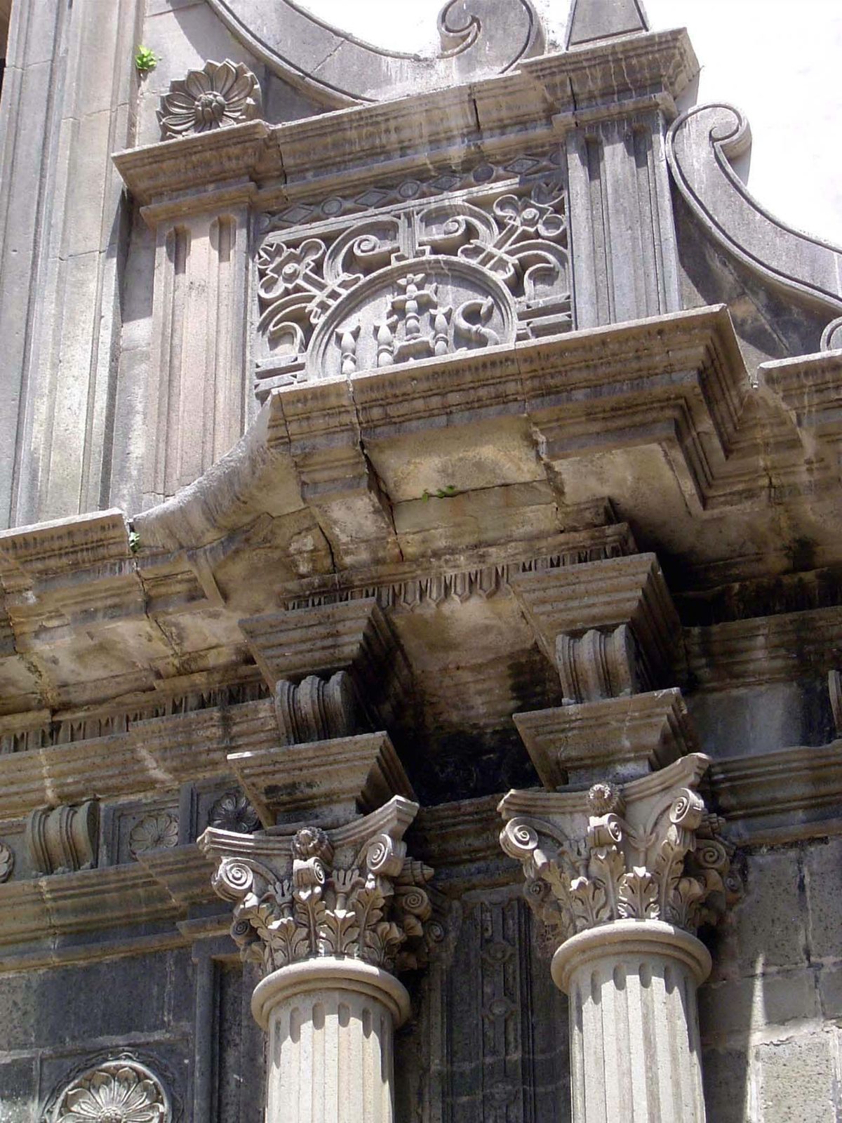 Detail of entrance.