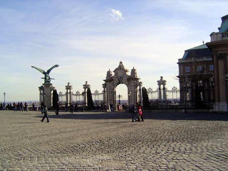 The palace attracts large numbers of visitors, often drawn to the view.