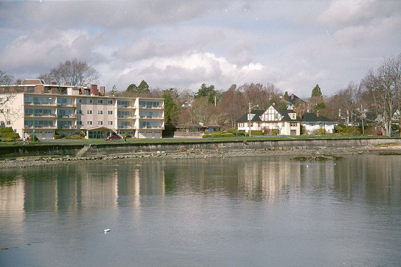 Through the 1960s, pedestrian apartment blocks replaced houses.