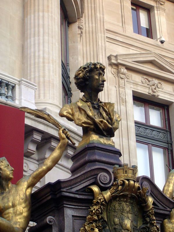 Garnier was creating a very social space, one to display, as he wrote, "the movement of the audience and the sort of quivering of a whole cr