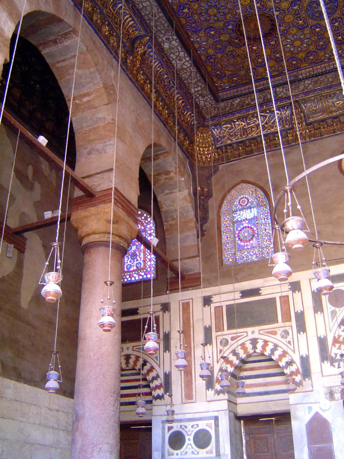A better view of the ceiling.