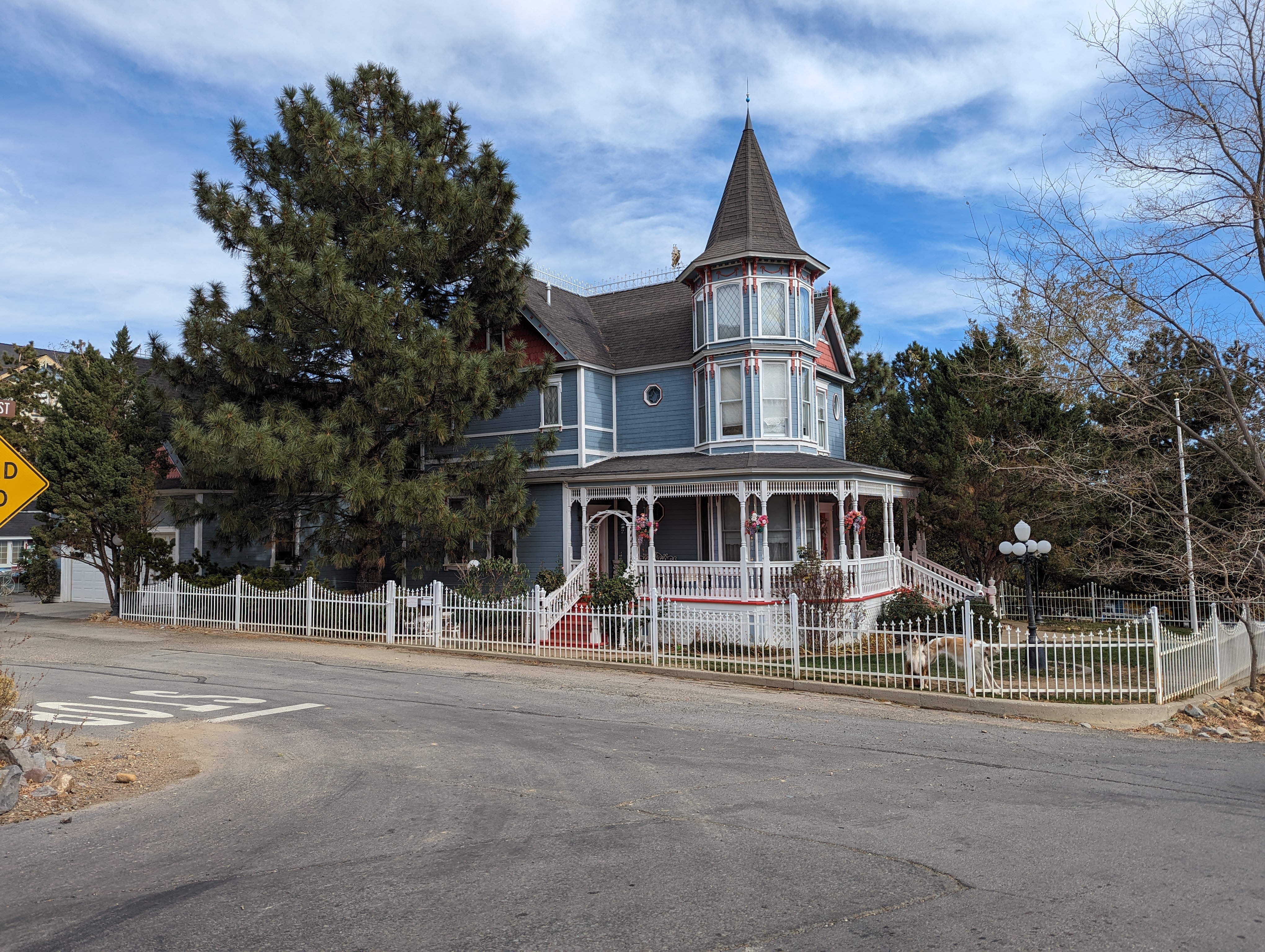 A new building conforming to local rules that ban modern buildings.