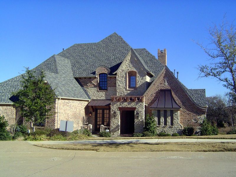 Not the same house, but you're forgiven if you thought it was.