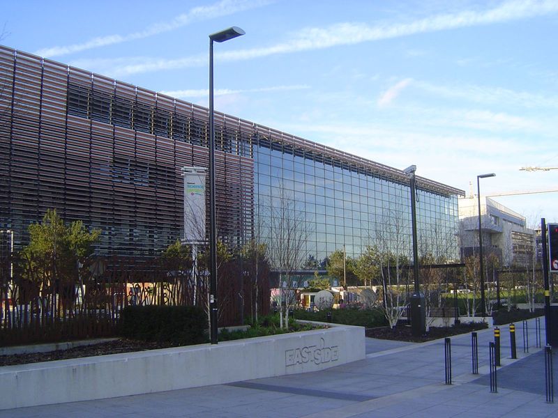 The cozy Millennium Point, 2001, by Grimshaw and Partners. Half the building is a museum of science and industry; half, space for local coll