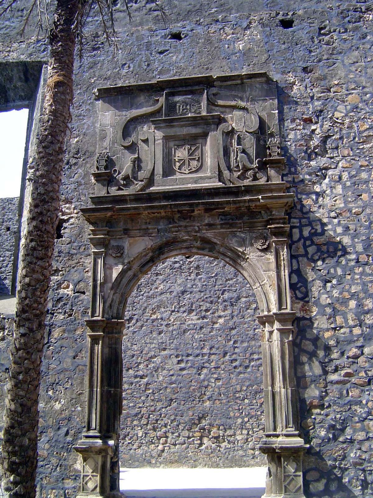 The Cross of Fleury, emblem of the Dominican order.