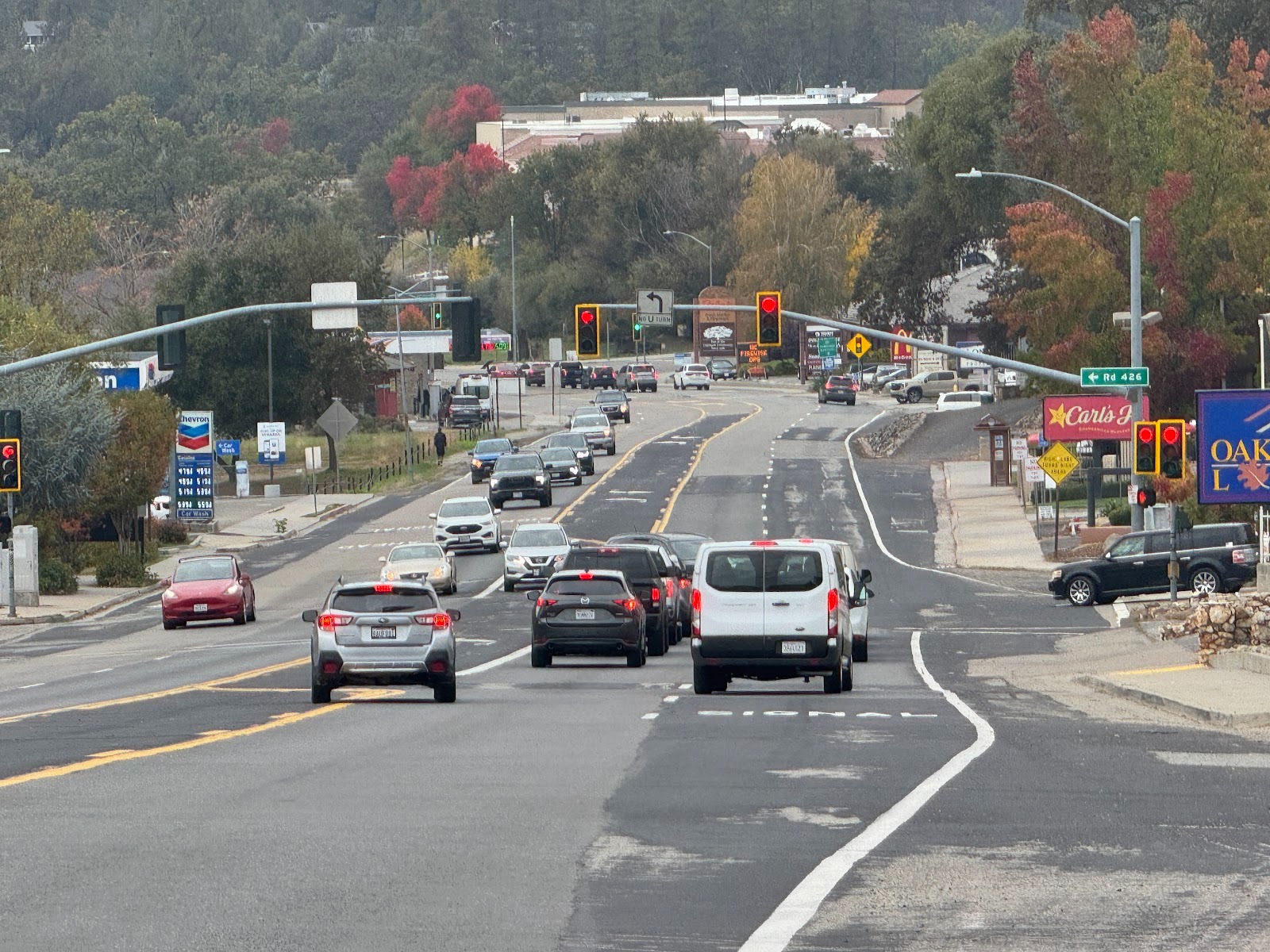 Made it to Oakhurst's main street, alias California Route 41.  It brought us here from Fresno and in about 50 miles will land in Yosemite.  