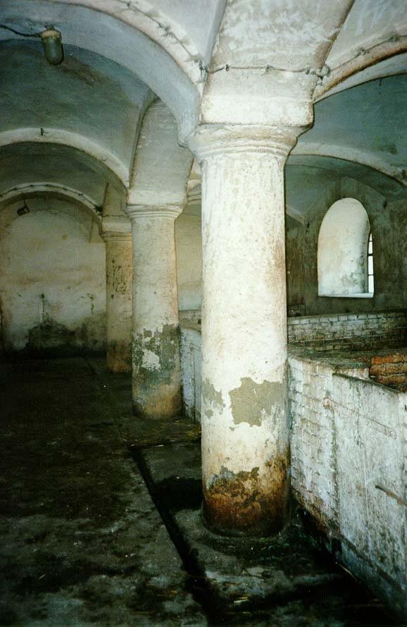 Dabrovica, east of Kracow, was the estate of Professor Jan Vlodek, who died at Sachsenhausen in 1940. The estate became an agricultural scho