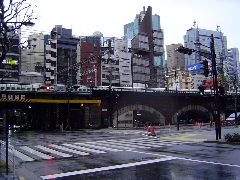 Here's the view looking the other way, toward Ginza and past the elevated tracks approaching Tokyo Station.