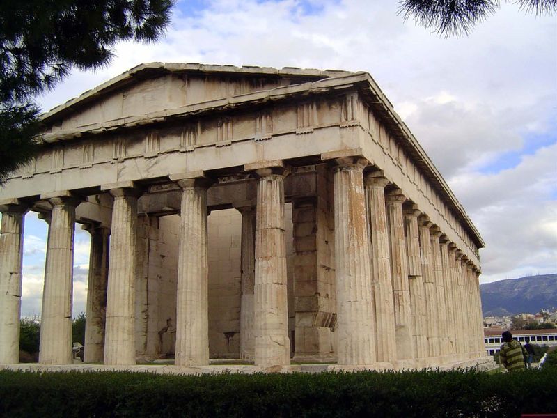 This is a 6 by 13-column temple, faithful to the 2n+1 formula. Like the Parthenon, the solid walls framed two unconnected rooms—a shrine and