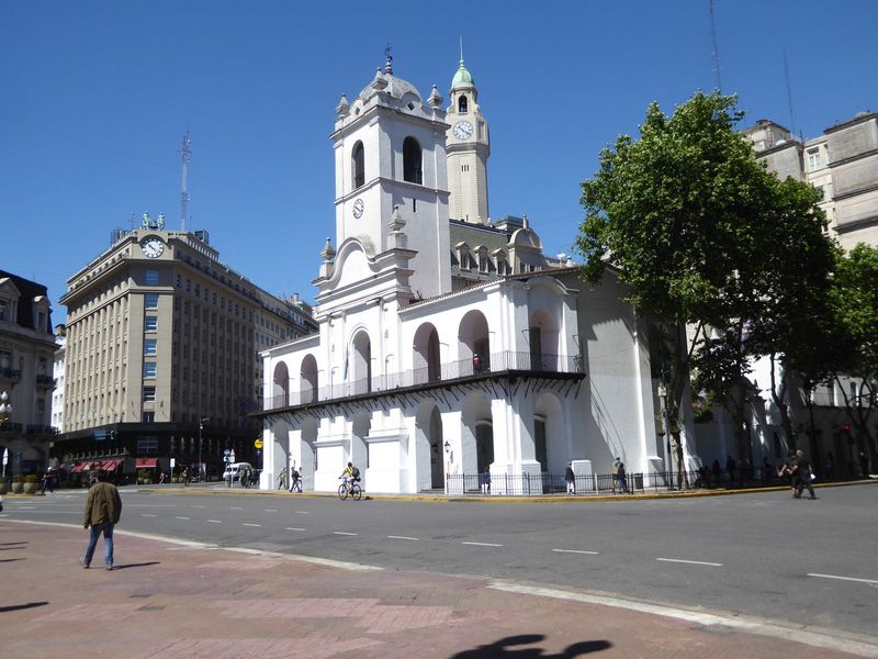 The tower peeps over the town hall of 1610, rebuilt many times, most recently in 1940 by Mario Buschiazzo, nephew of another Buschiazzo, who