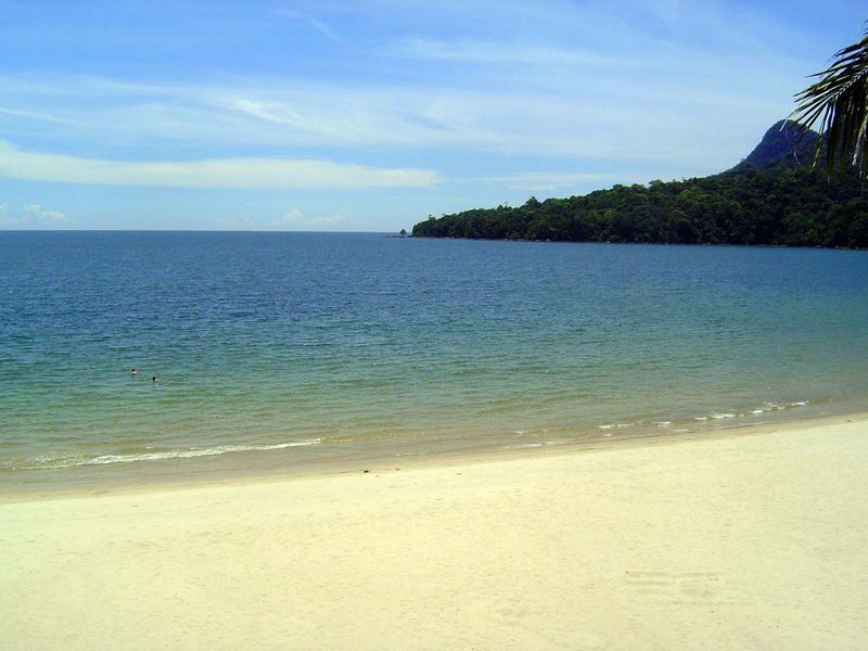 So here you have it, the tropical beach of international tourist brochures. It's barely on the same planet as Santubong.