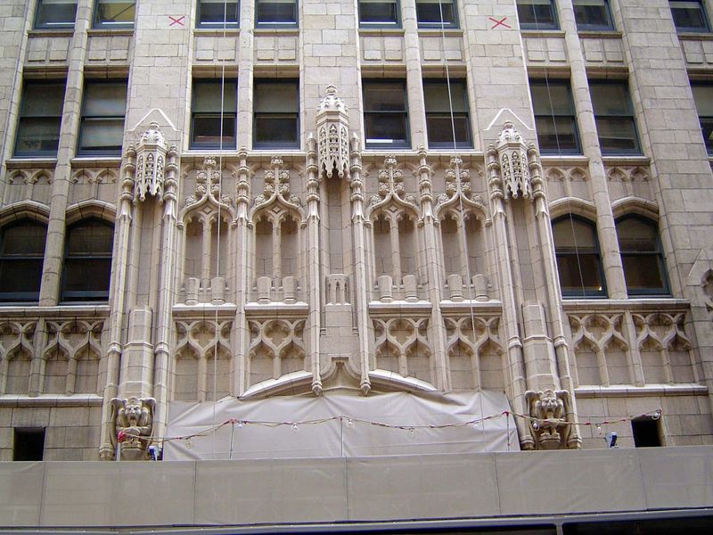 Perhaps he had company: the empty sculpture niches suggest that even the building's owners didn't care about much more than collecting their