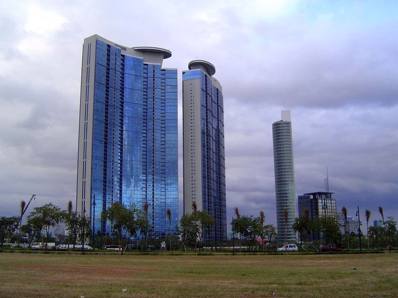 Last but not least, we've driven a mile and a bit east of the Ayala Commercial Center into what was once Fort McKinley, then was Fort Bonifa