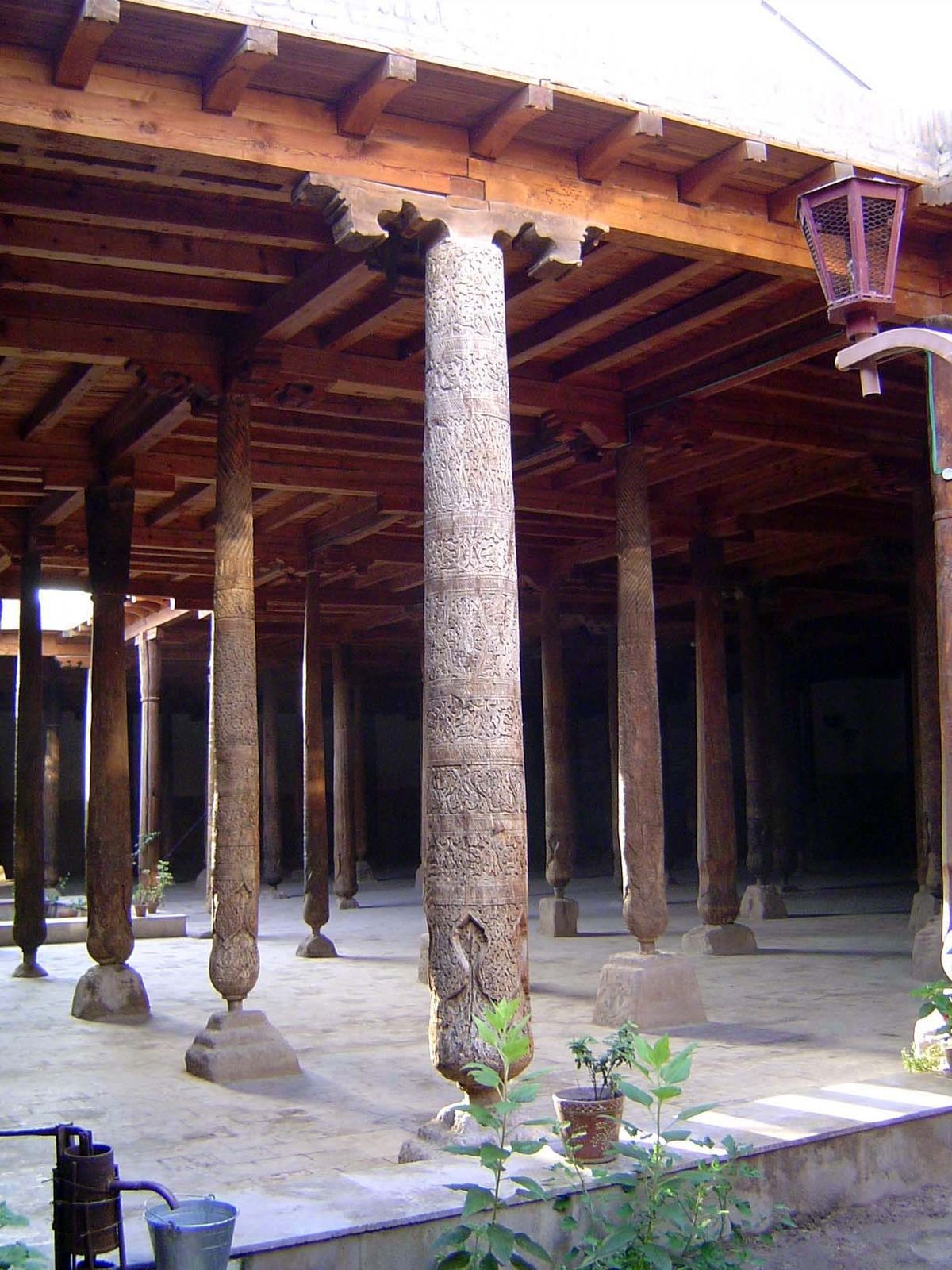 The roofing and flooring is new. Photographs from about 1980 show rough-sawn planking and badly worn paving. See G.A. Pugachenkova, A Museum