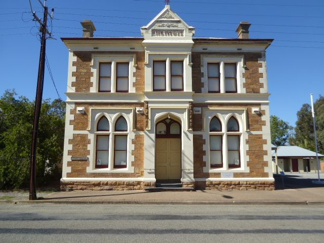 Here's the Manoora Institute, another half-dozen miles up the road. The Institute was funded by concerts and billiard tournaments. It starte