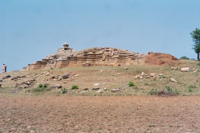 A couple of miles south of town you'll pass the ruins of Mijamandal, only recently discovered.