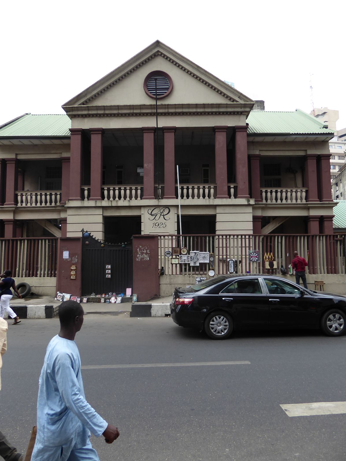 Just behind the Methodist church is the St. Anna Courthouse from 1925. Think Lagos has any other surviving regal insignia like this George R
