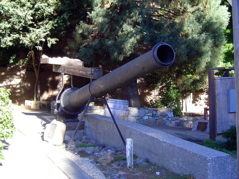 Between the Gold Rush and 1883, a lot of gold was produced by blasting hillsides with high-pressure water streams. Here in Nevada City, four