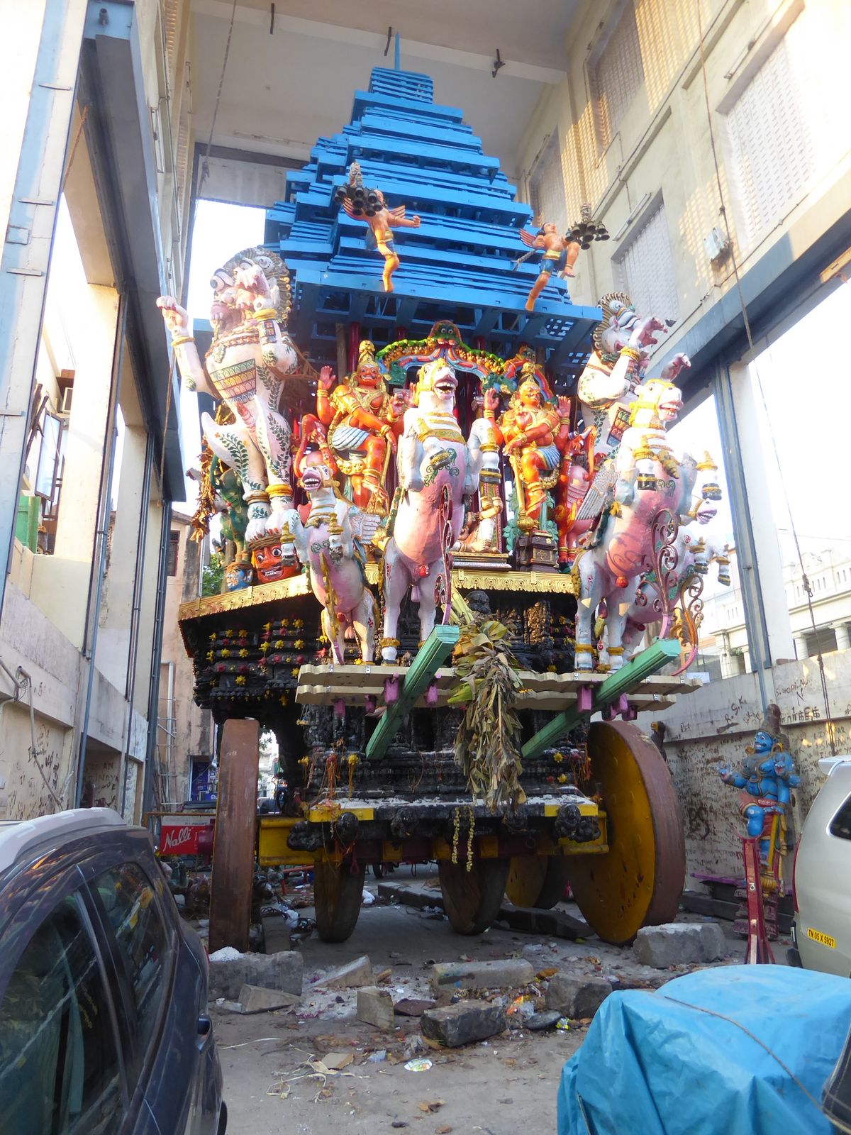 Another temple cart, this one at the busy Kapaleshvara or Kapaleeshwara Temple in Mylapore, a district in the heart of the city.