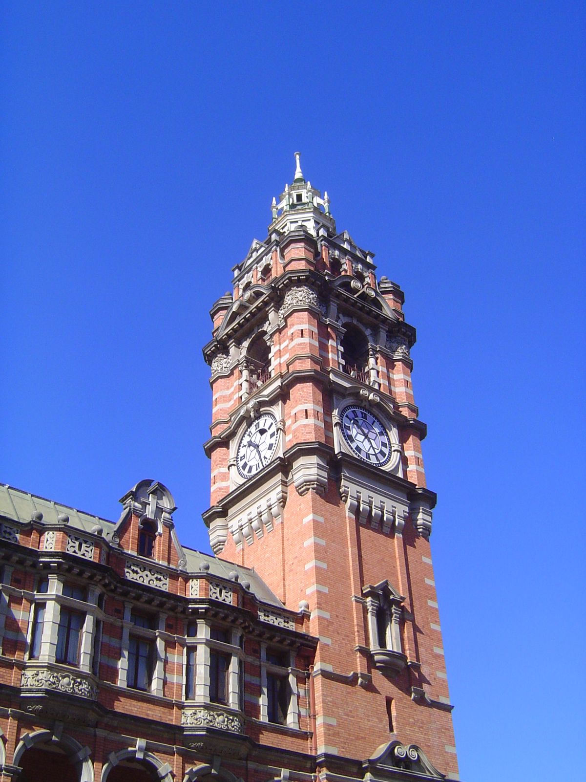 The tower is grand, especially because it's located at the intersection of the town's main streets. Inside, there's a hall seating 2,000 and