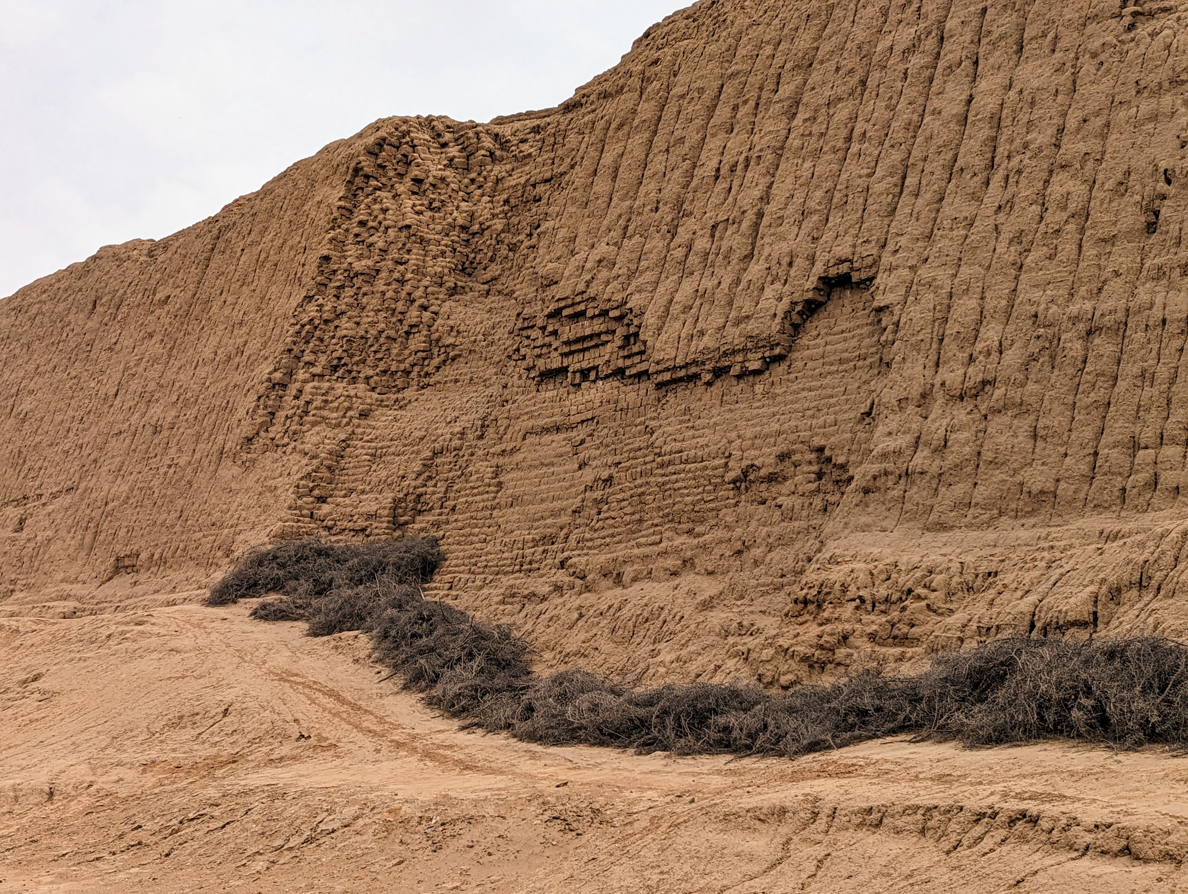 The accessible south side of the Huaca del Sol.