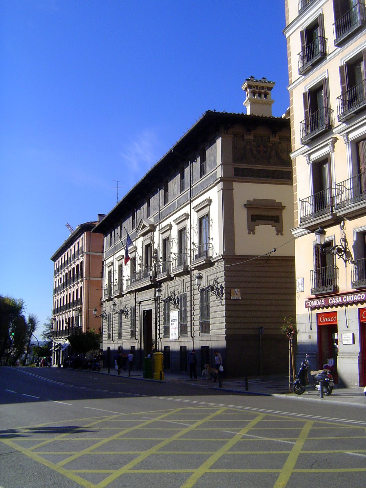 A more prestigious building now housing the Instituto Italiano de Cultura.