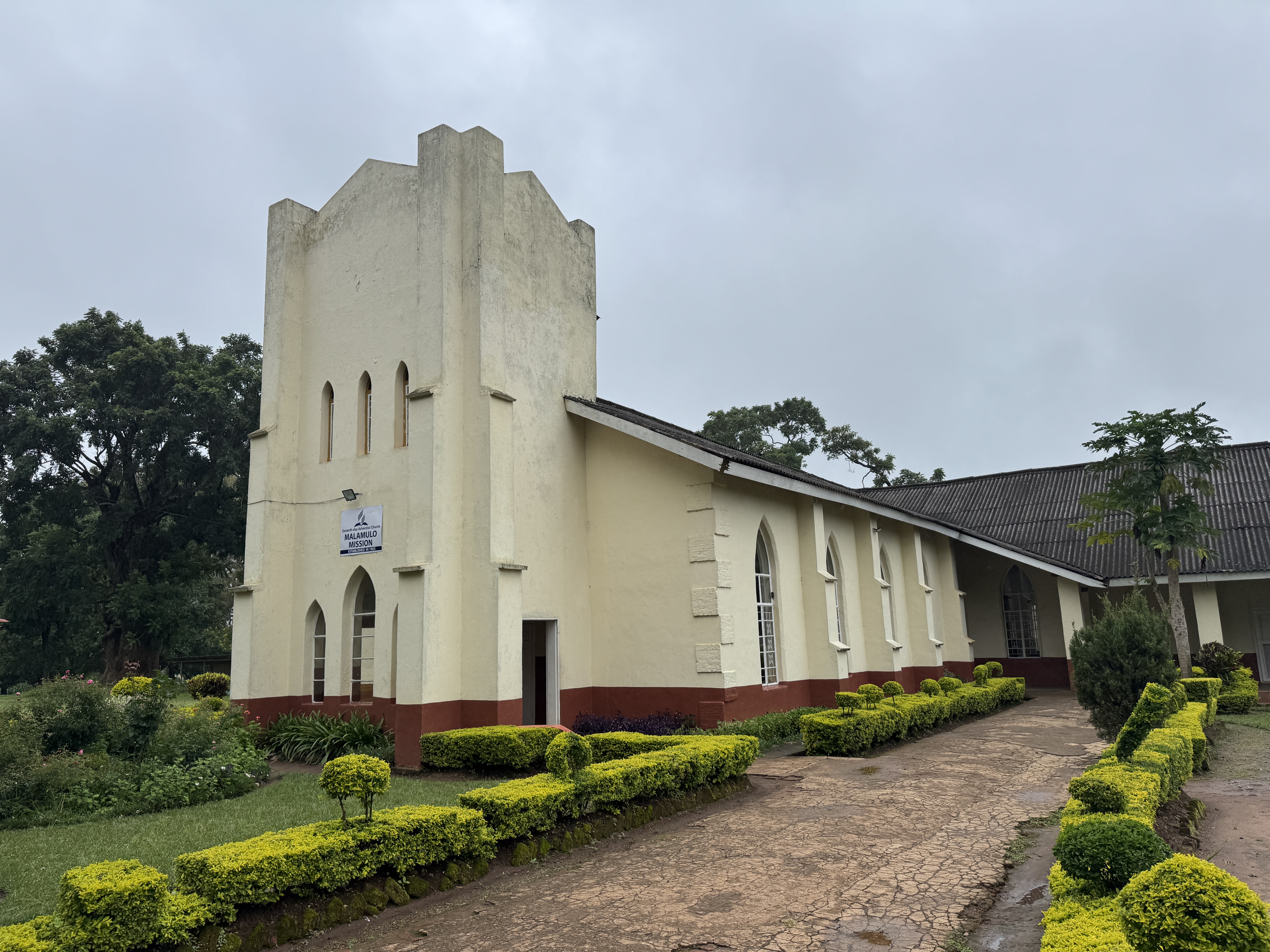 The mission church.  It's SDA.  Need help?  Seventh Day Adventist.   I wish I knew where the accent falls.