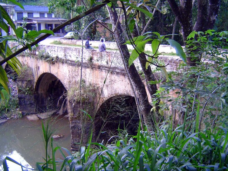 A bridge from the 1820s.