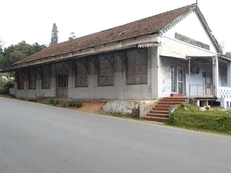 The most venerable department store in Chennai is still Spencer's. Here's the Ooty branch, no longer of this world.